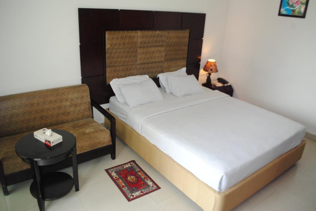 קוקס בזאר Hotel Mishuk חדר תמונה
